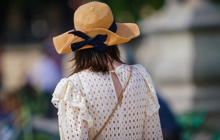 Selecting a Straw Hat with the Potential of a Fashion Fad: A Detailed Guide